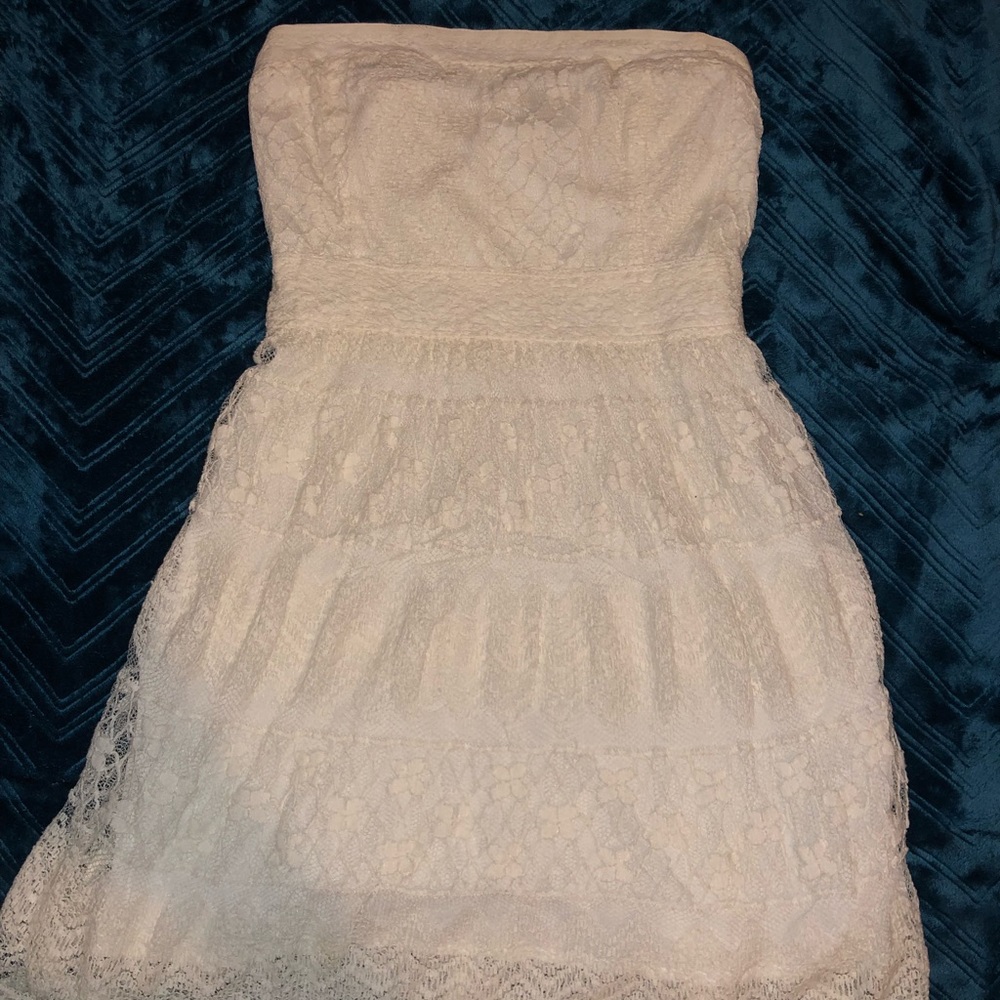 Strapless dress